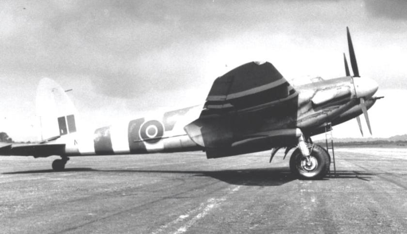 613_Squadron_Mosquito_FB.VI_at_RAF_Lasham_June_1944
